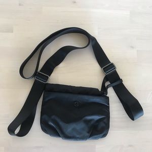 Lululemon Essential Mat Carrier